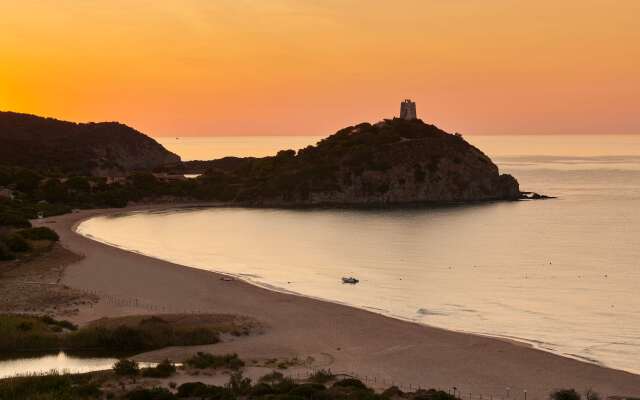 Conrad Chia Laguna Sardinia