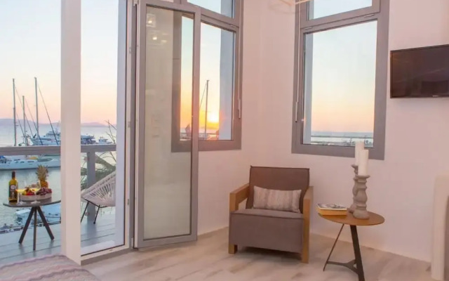 Naxos Riviera Suites