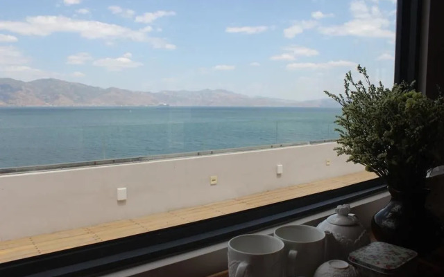 Magpies Habitat Erhai Resort Hotel