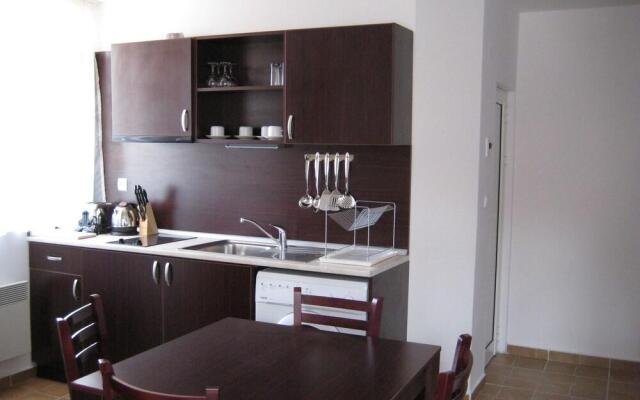 Four Leaf Clover Apartments to Rent