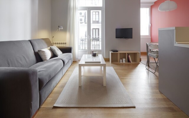 Gros Arena Apartment by FeelFree Rentals