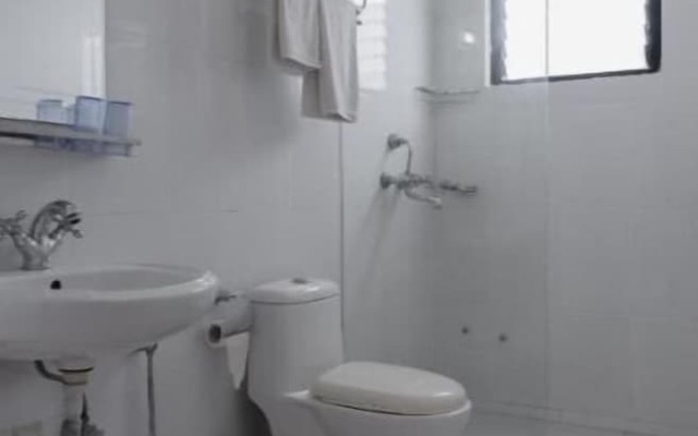 Hotel Ratnasambhava
