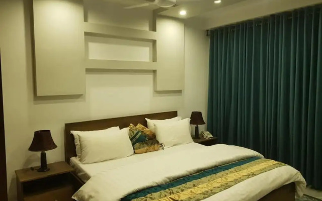 Hotel Holiday Lahore