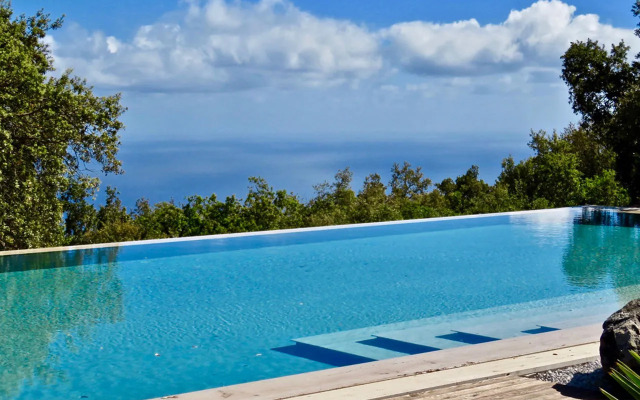Vallegrande Nature Resorts