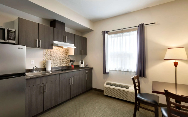 Travelodge by Wyndham Kindersley