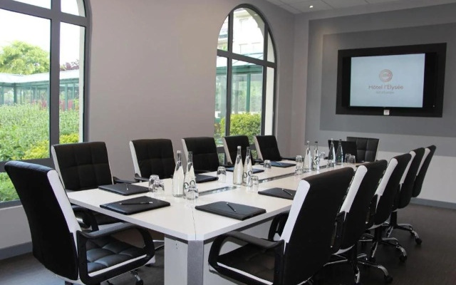 Hôtel l'Elysée Val d'Europe