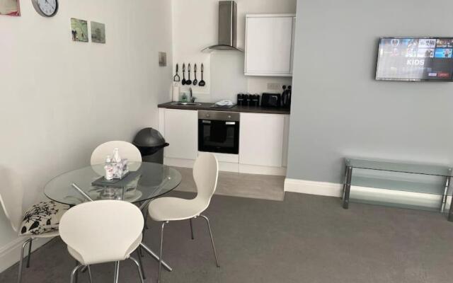 Superb Flat @ Market Street - 62B