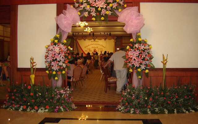 Imperial Garden Villa and Hotel