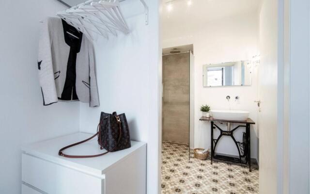 Cesare 22 In The Old Town By House Of Travelers