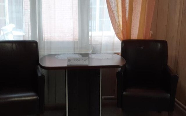 Mini-hotel "Medovyj"