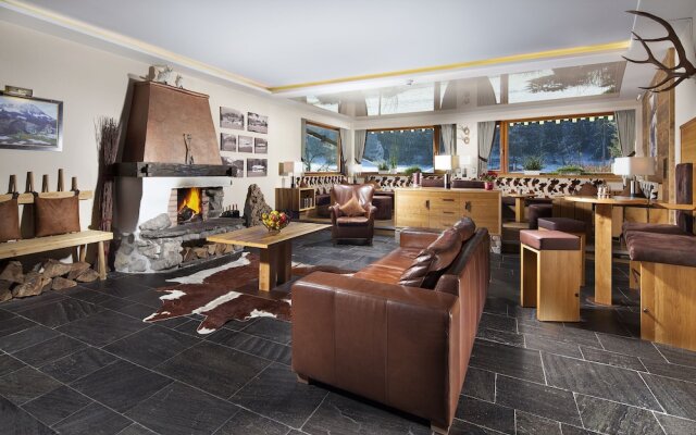 Alm- & Wellnesshotel Alpenhof