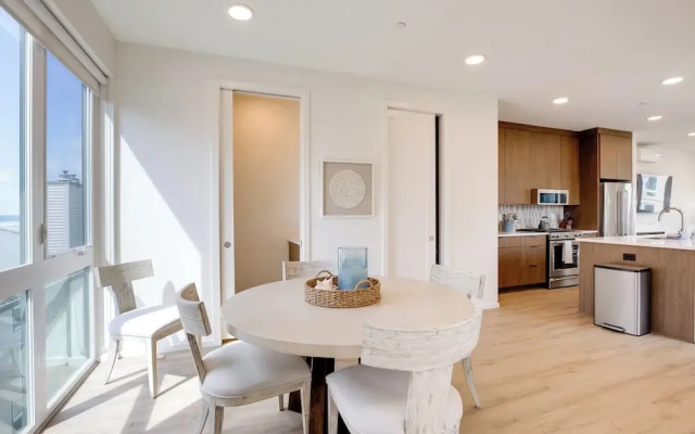 Seaside Vacation Rental w/ On-site Beach Access!