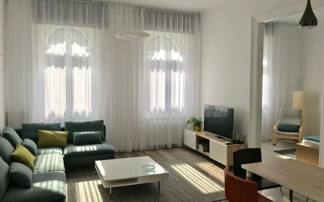 Paulay Central Top Suite
