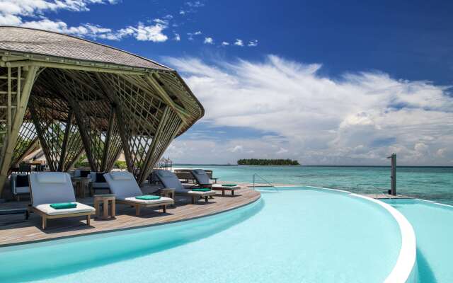 Banyan Tree Vabbinfaru Hotel