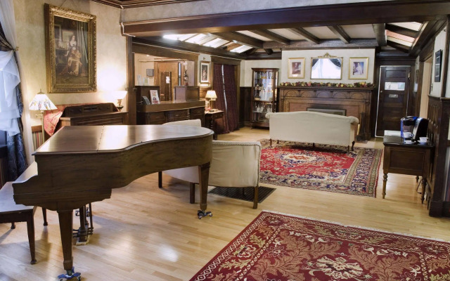 The Hartness House