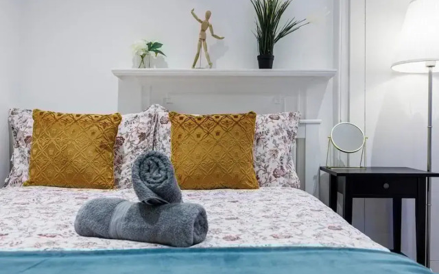 Cute and Cosy Apartment in Kensington