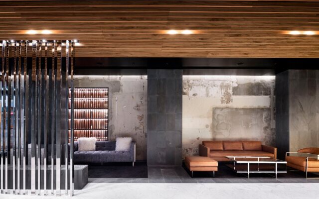 The Melbourne Hotel