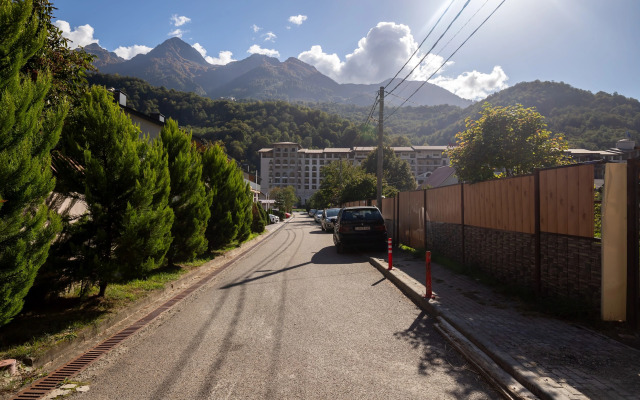 Море апартаментов на Автомобильном 10