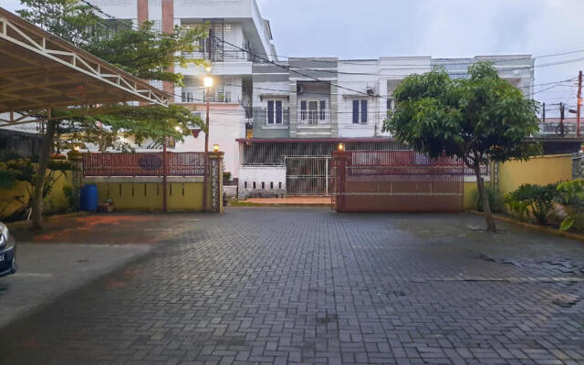 RedDoorz near RS Setiabudi Medan