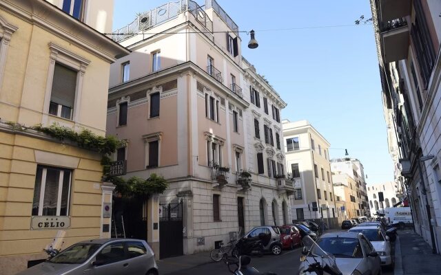 Santi Quattro Apartment & Rooms - Colosseo