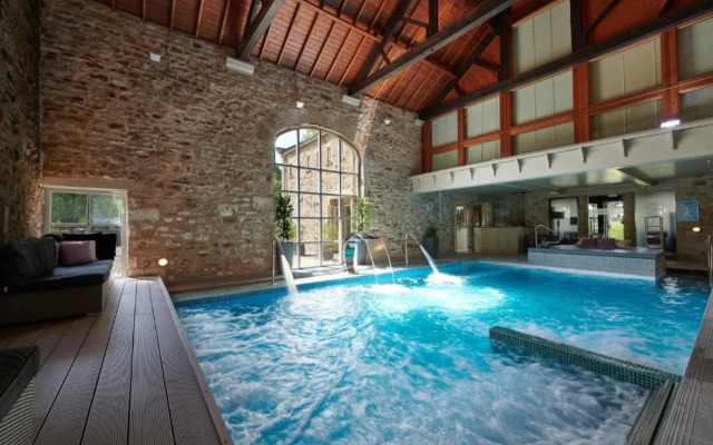 The Devonshire Arms Hotel