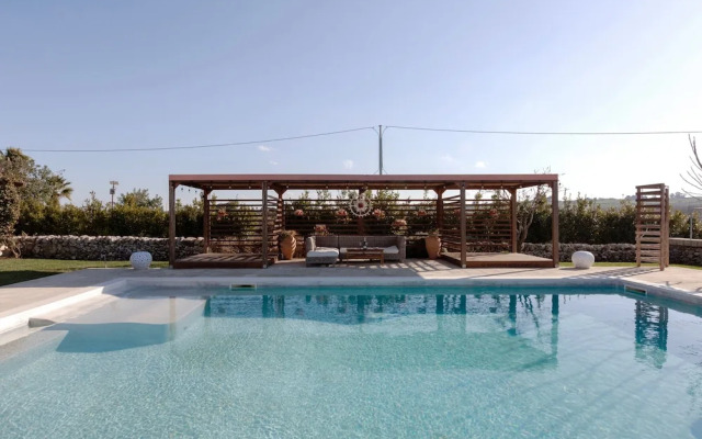 Masseria Misocampo With Garden And Pool