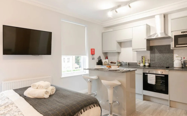 11 Helena House Business Apartment