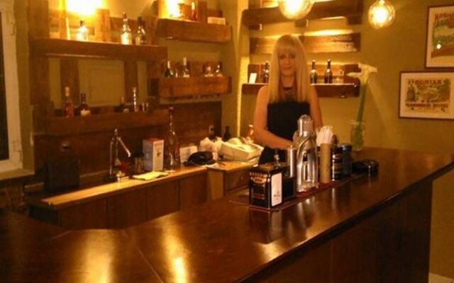 Kleopatra Traditional Hotel Apartments