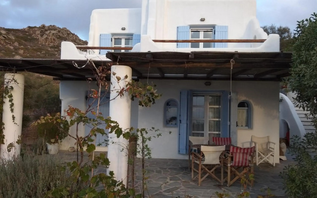 Poseidon Hotel (JNX)