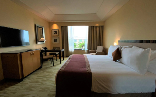 The Grand New Delhi – Guest Rooms – New Delhi