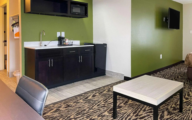 Quality Inn & Suites Clemmons I-40