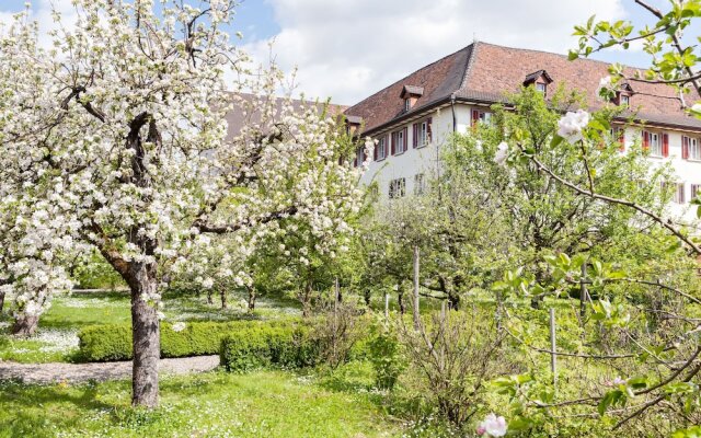 Kloster Dornach
