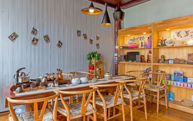 Lijiang Manzhu City Love Inn