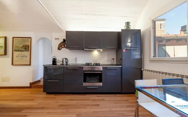 Venice Guggenheim Apt by Wonderful Italy