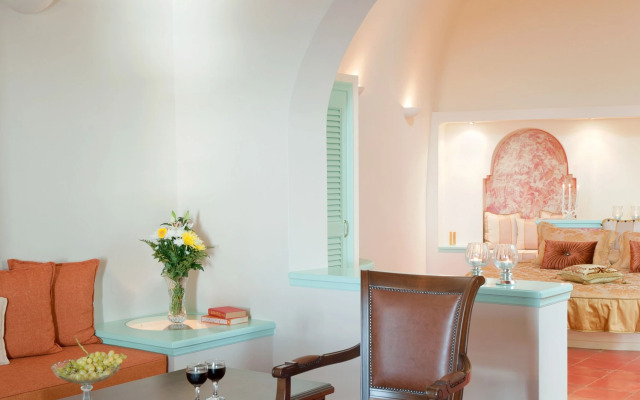 Vallas Apartments & Villas