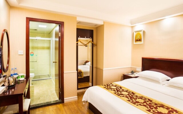 GreenTree Inn Jieyang North Linjiang Road Express Hotel