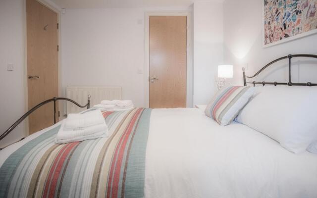 Minarvon - 2 Bedroom Apartment - Saundersfoot