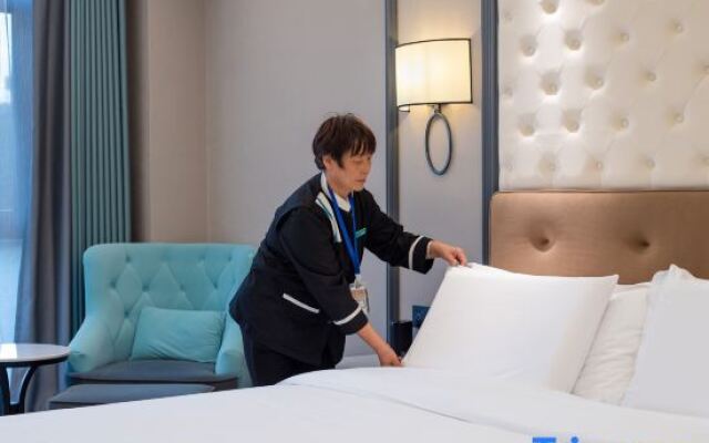 Xana Hotelle Hotel (Kunming Nanping Pedestrian Street Cuihu)