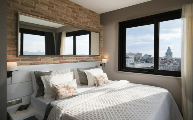 The Pera Hotel