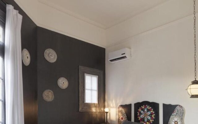 Ambit Boulevard Hotel Boutique