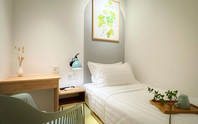 Apple 1 Hotel Queensbay
