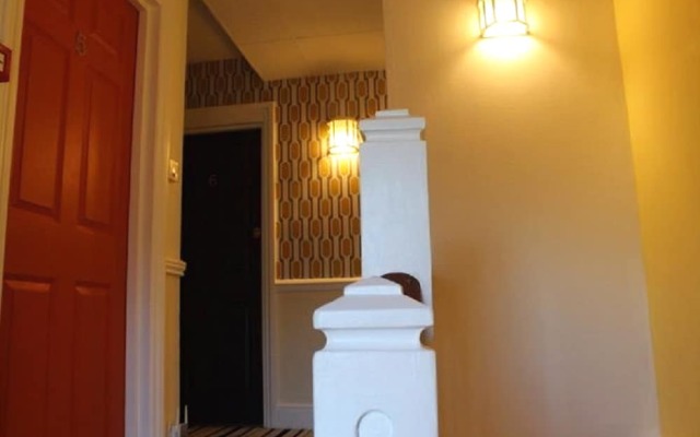 The Croydon Hotel
