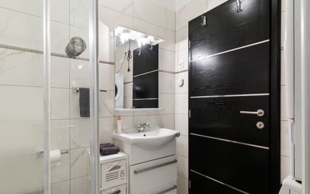 Modern Apartment in Zadar with Garden