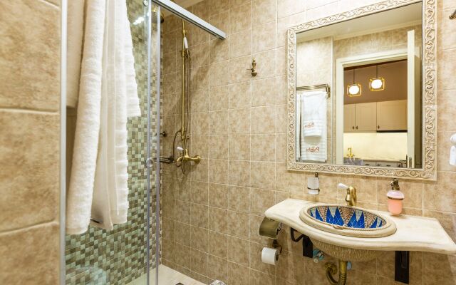 Phaedra Suites