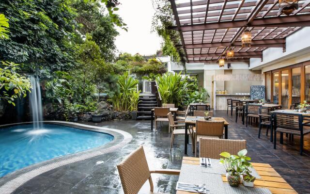Jambuluwuk Malioboro Hotel Yogyakarta