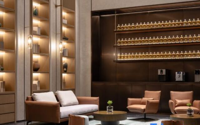 Yi HOTEL