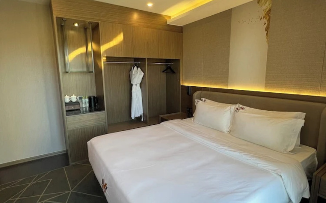 Wah Fu Hotel