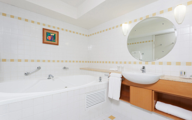 Crowne Plaza Perth by IHG