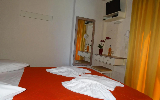 Lito Apartments - Paleochora