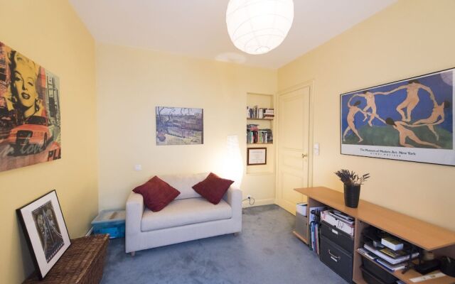 Comfortable near Montmartre